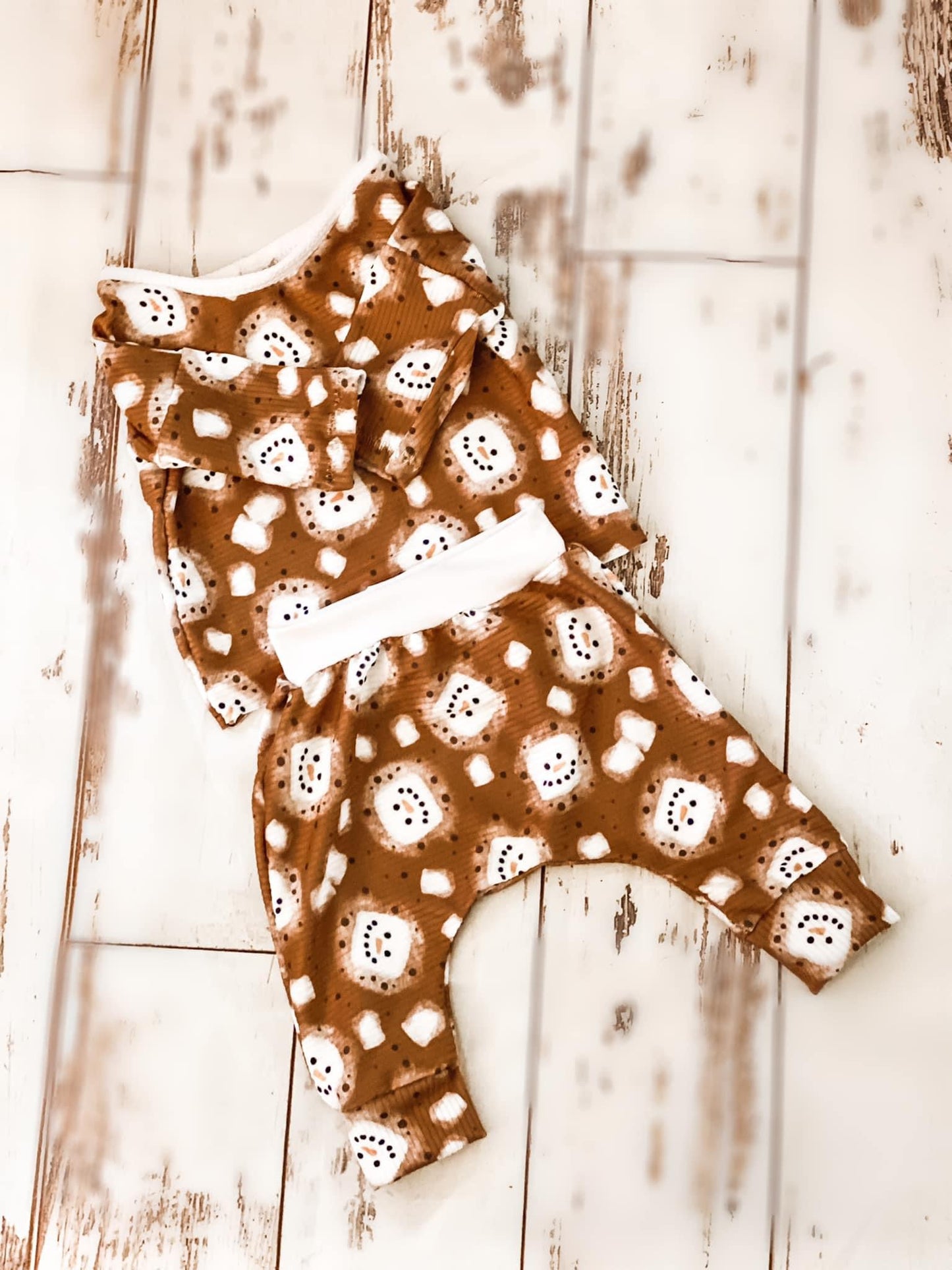 Hot Chocolate Baby Longsleeve + Joggers set